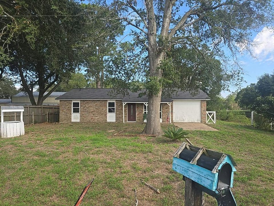 1st image of 35206 Cattle Creek Rd