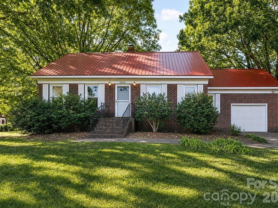 1st image of 1314 Shady Oak Trl