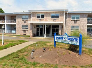 40 Chapel St APT 214, Milford, CT 06460