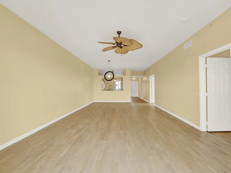 370 Golfview Rd #901 — Photo 28