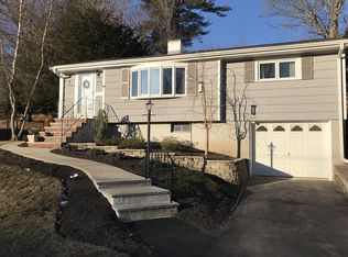 158 Azalea Dr, Norwood, MA 02062