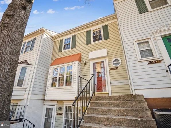 1515 Marlborough Ct, Crofton, MD 21114