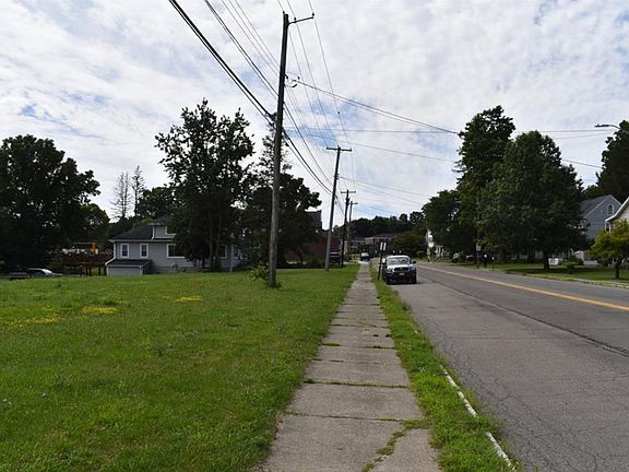 3rd image of 796 Chenango St