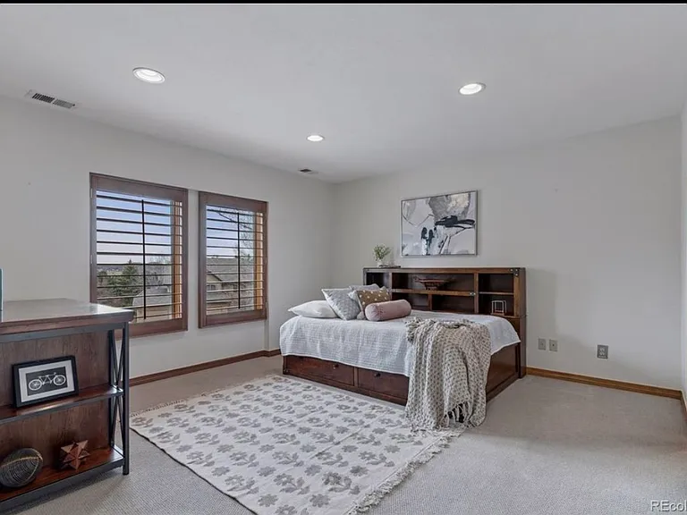5 Tamarade Dr — Photo 27
