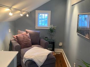 5745 Charlotte St, Kansas City, MO 64110