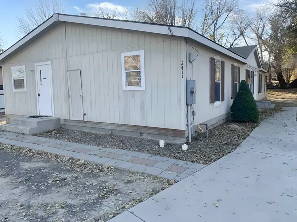 2411 Avery Ln, Farmington, NM 87402