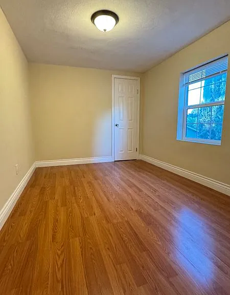7610 Miller Ave — Photo 11