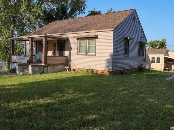 1201 D St, Fairbury, NE 68352