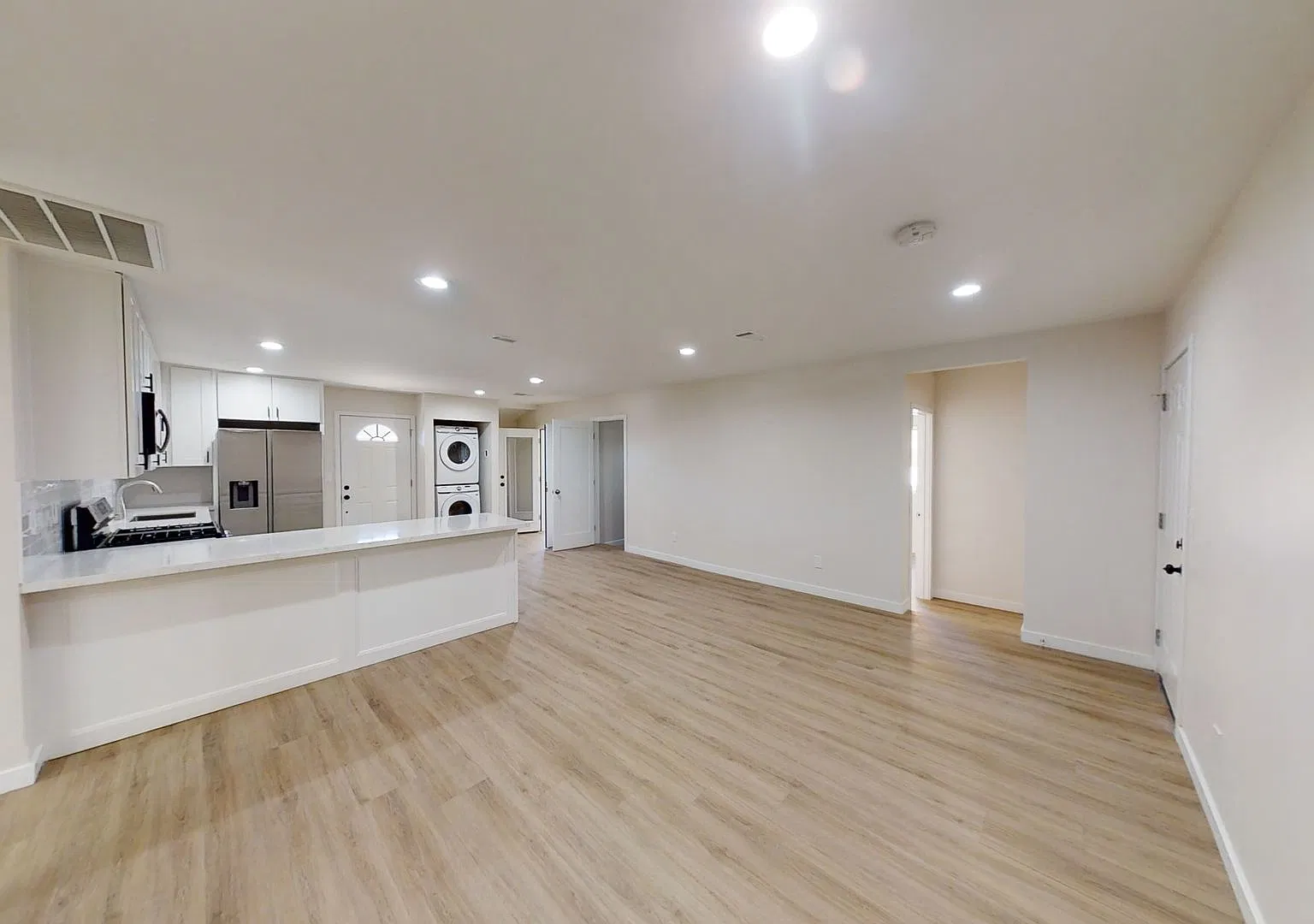 5BD/2BA on Ewing!! — Photo 3