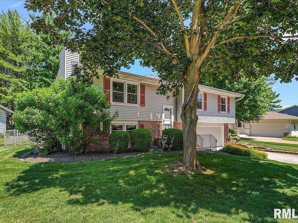 1st image of 2629 Lemont Dr