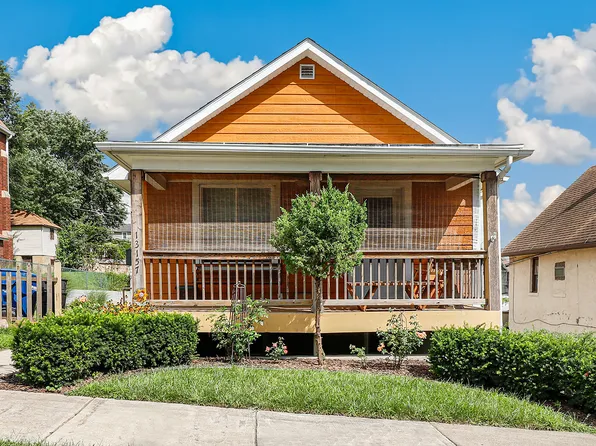 13157 Greenwood Ave, Blue Island, IL 60406