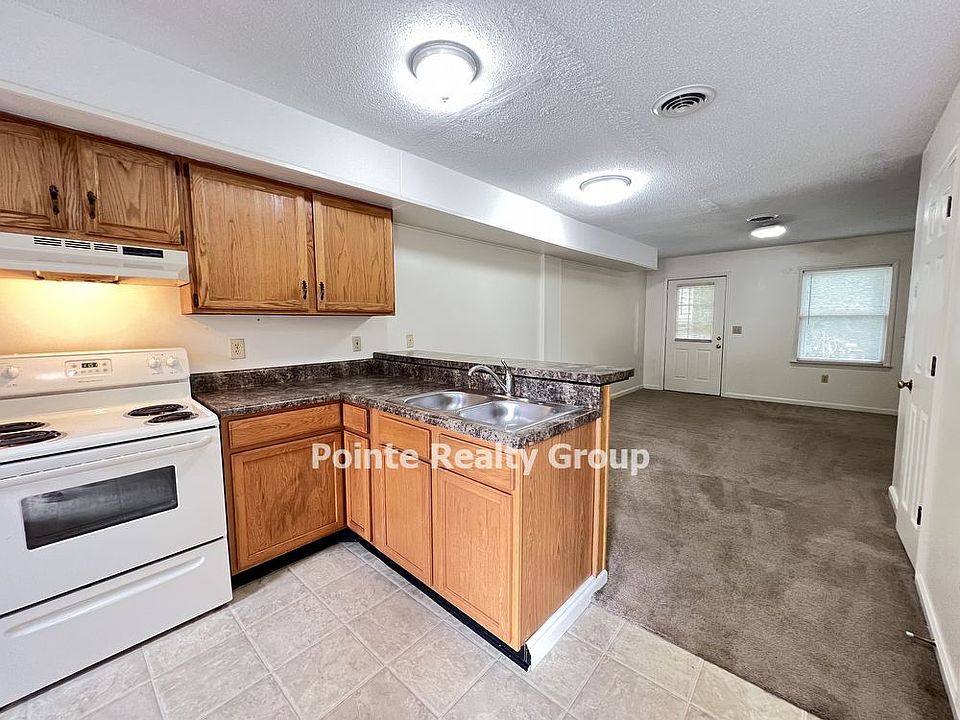 1st image of 252 Smith St APT D