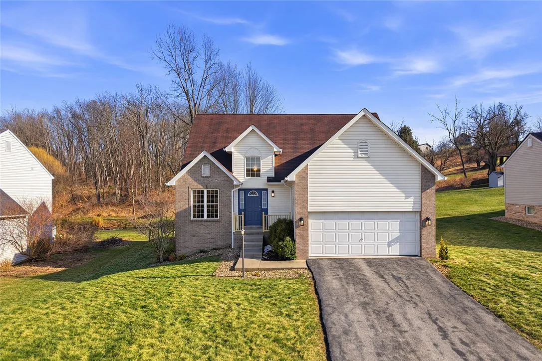 1319 Deerfield Ln W photo 1