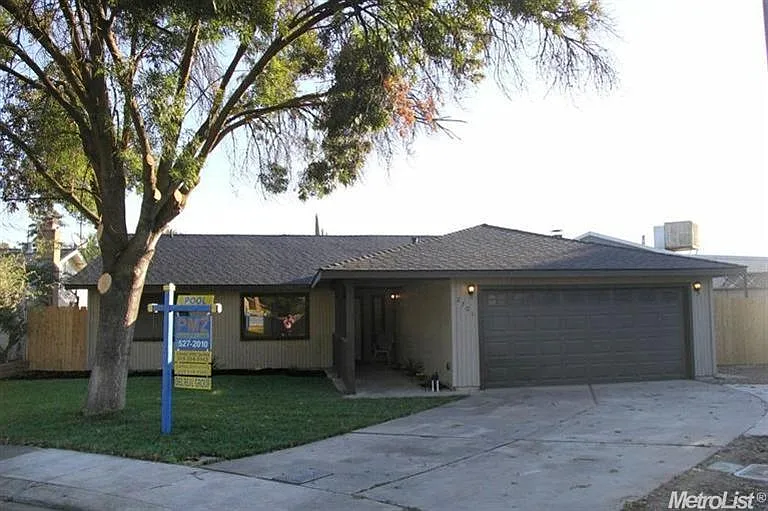 2701 Peek Ct photo 1