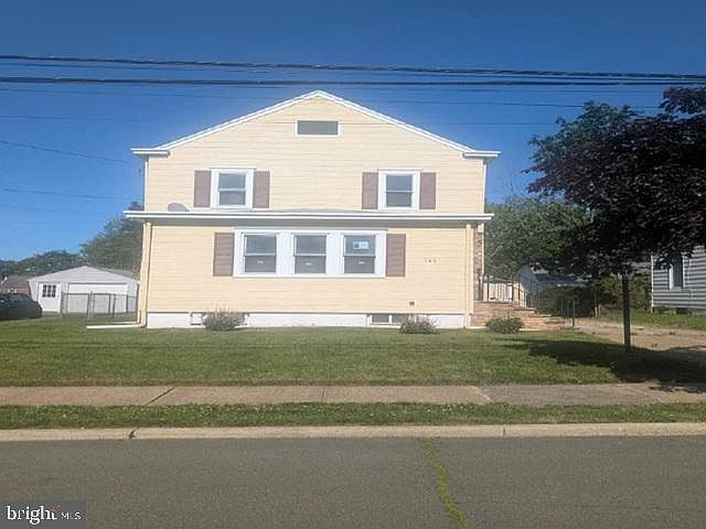 1st image of 142 Concord Ave