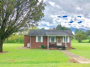 454 Nixon Rd, Statesville, NC 28625