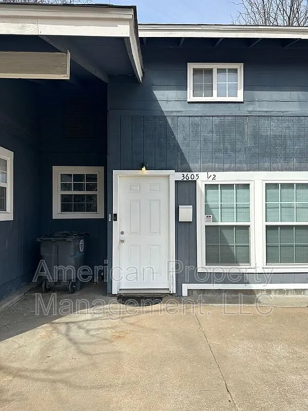 1 bed, 1.0 bath, $800 — Photo 2