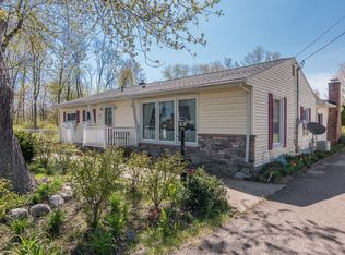 55569 Resort Rd, Three Rivers, MI 49093