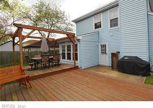 2nd image of 1109 Warner Hall Dr