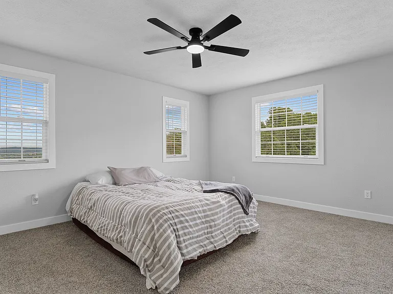 56 Wintergreen Dr — Photo 12