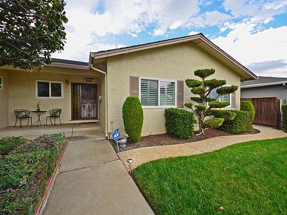 3rd image of 1159 Rhinecastle Way