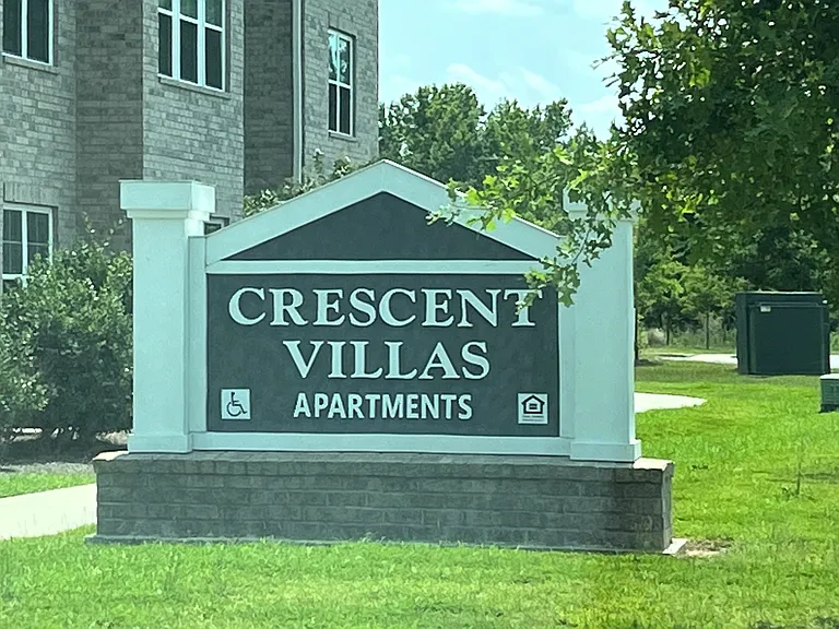 Crescent Villas — Photo 1