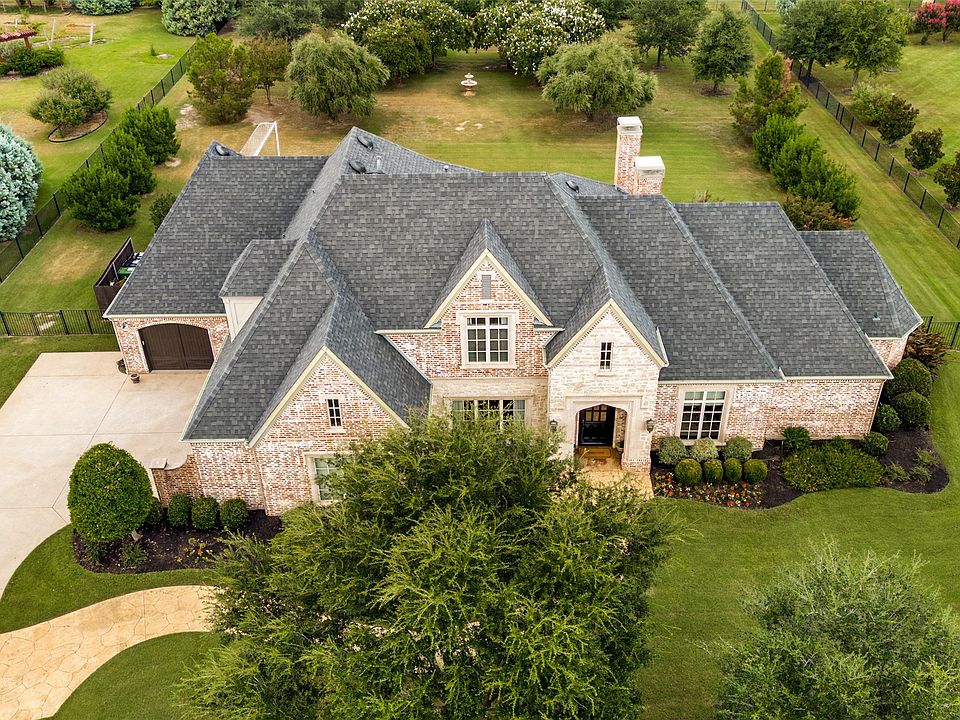 1st image of 2741 Vista View Ln
