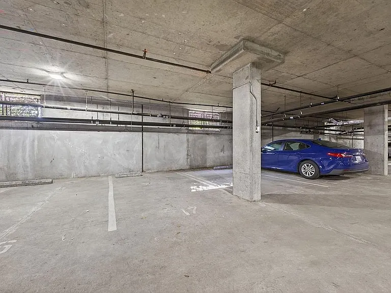 800 N 8th St #103 — Photo 18