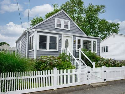 22 E St, Hull, MA, 02045