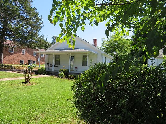 3rd image of 208 Washington St