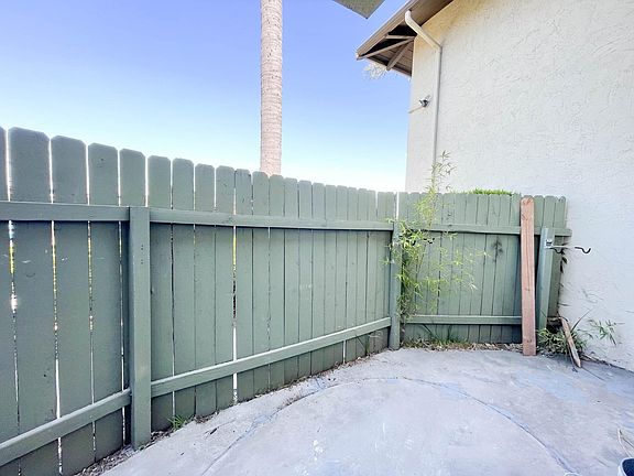 4th image of 3162 Monroe Ave #14