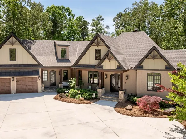 206 Jocassee Point Rd, Salem, SC 29676