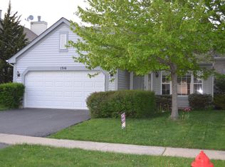 1316 Manchester Dr, Mundelein, IL