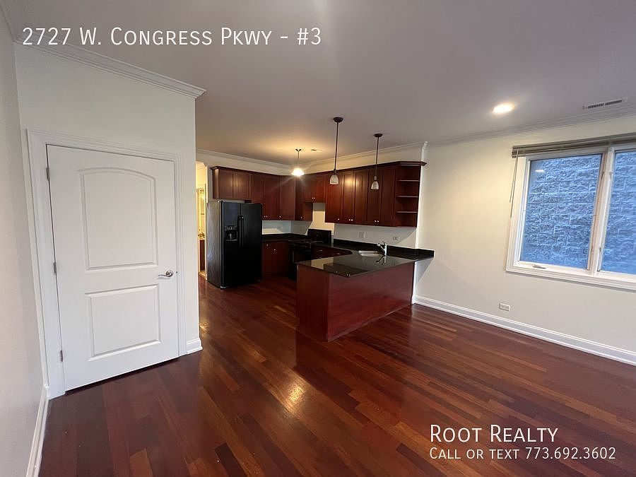 1st image of 2727 W Congress Pkwy APT 3