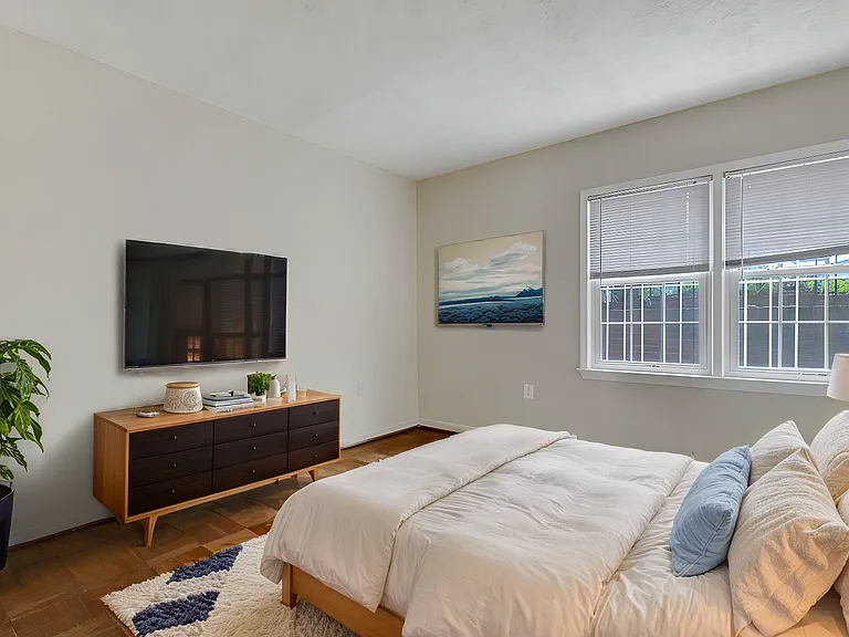 1603 Corcoran St NW #A — Photo 6
