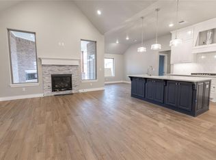 3008 Piper St, Moore, OK 73160