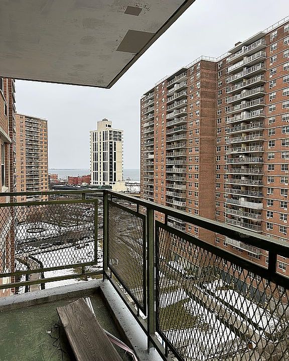 1st image of 2932 W 5th St APT 12C