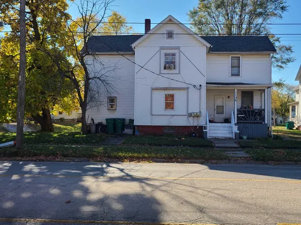 1136 Grand Ave, Galesburg, IL 61401
