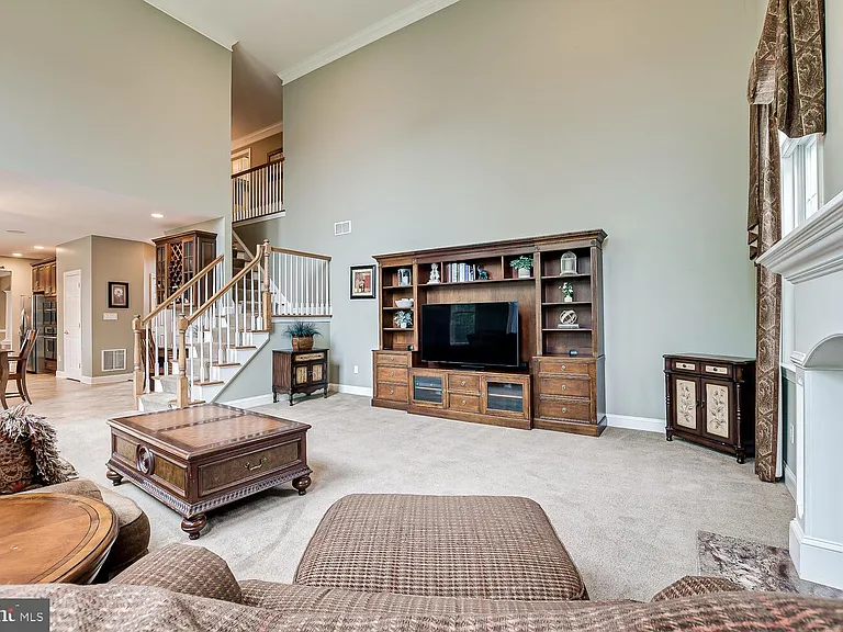 5 Erin Ct — Photo 11