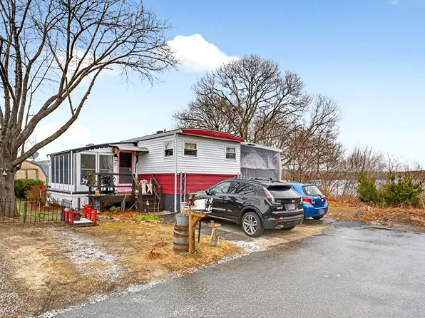 16 Francis St, East Wareham, MA 02538