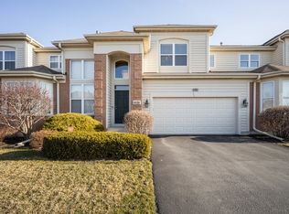 4126 Bordeaux Dr #4126, Northbrook, IL 60062