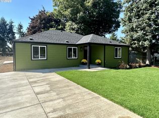 2076 W Irwin Way, Eugene, OR 97402