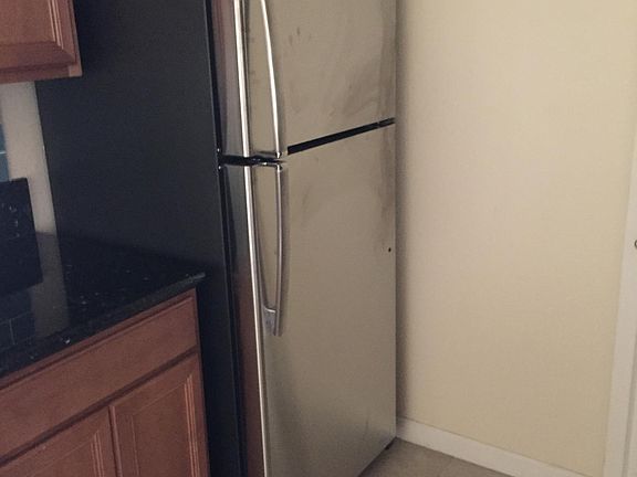 3rd image of 740 W Elm St Unit 229