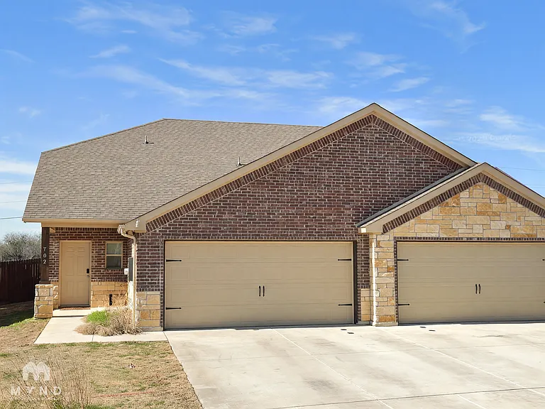 702 Rolling Terrace Cir — Photo 1
