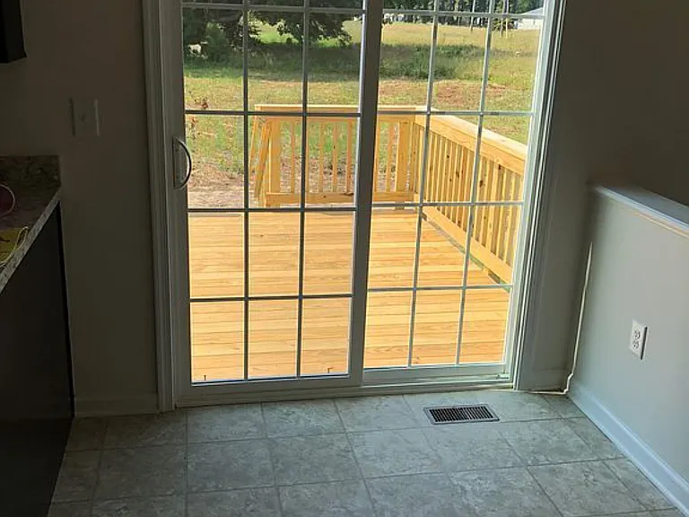 31 Brooks Dr — Photo 5