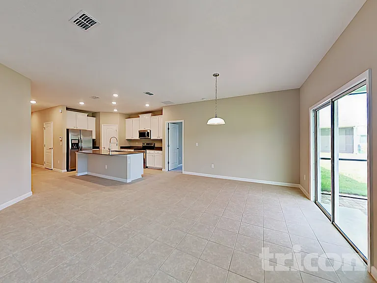 10226 Pavnes Creek Dr — Photo 14