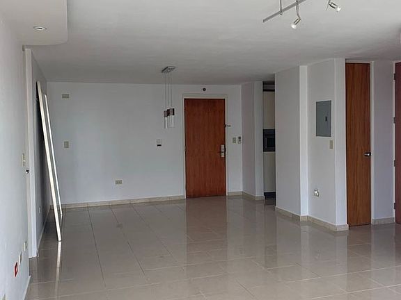3rd image of 576 Avenue Arterial APT 85-1508