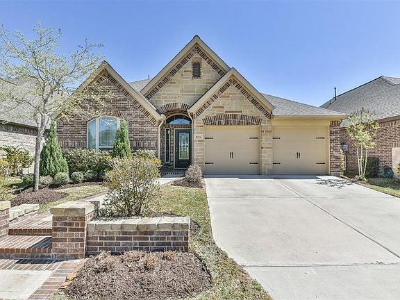 2nd image of 16734 Highland Country Dr