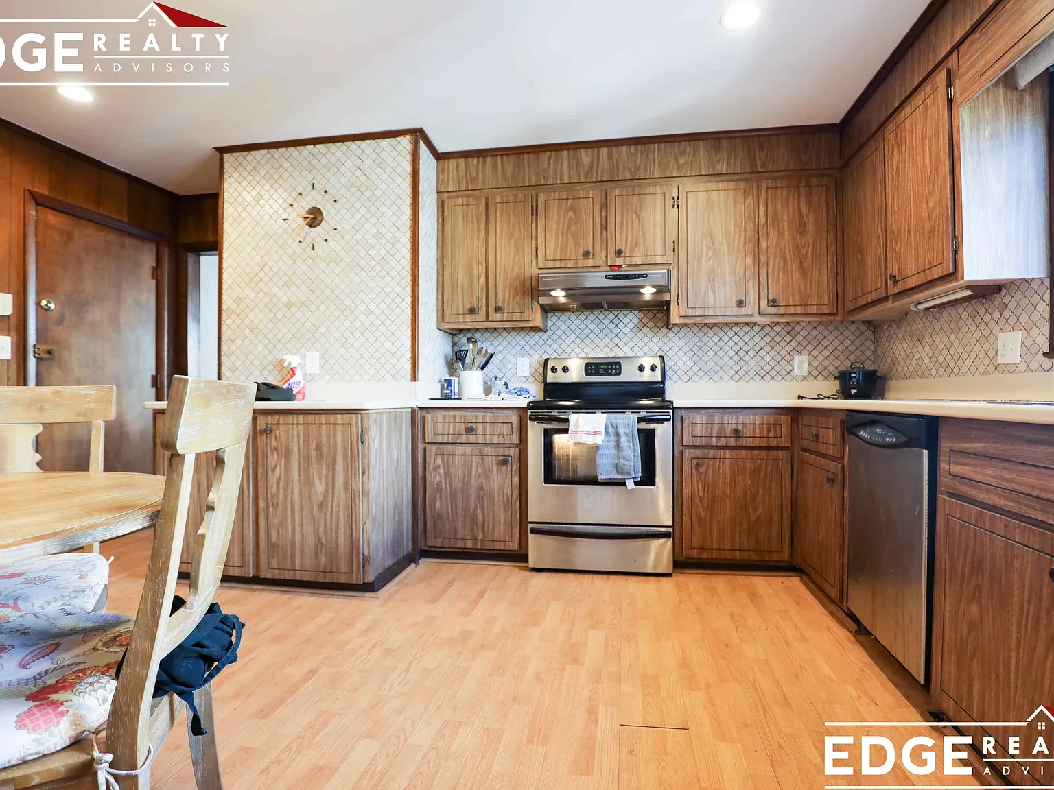 2 bed, 1.0 bath, $2,500 — Photo 2