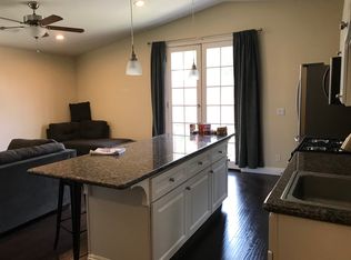 551 Randy Dr, Newbury Park, CA 91320